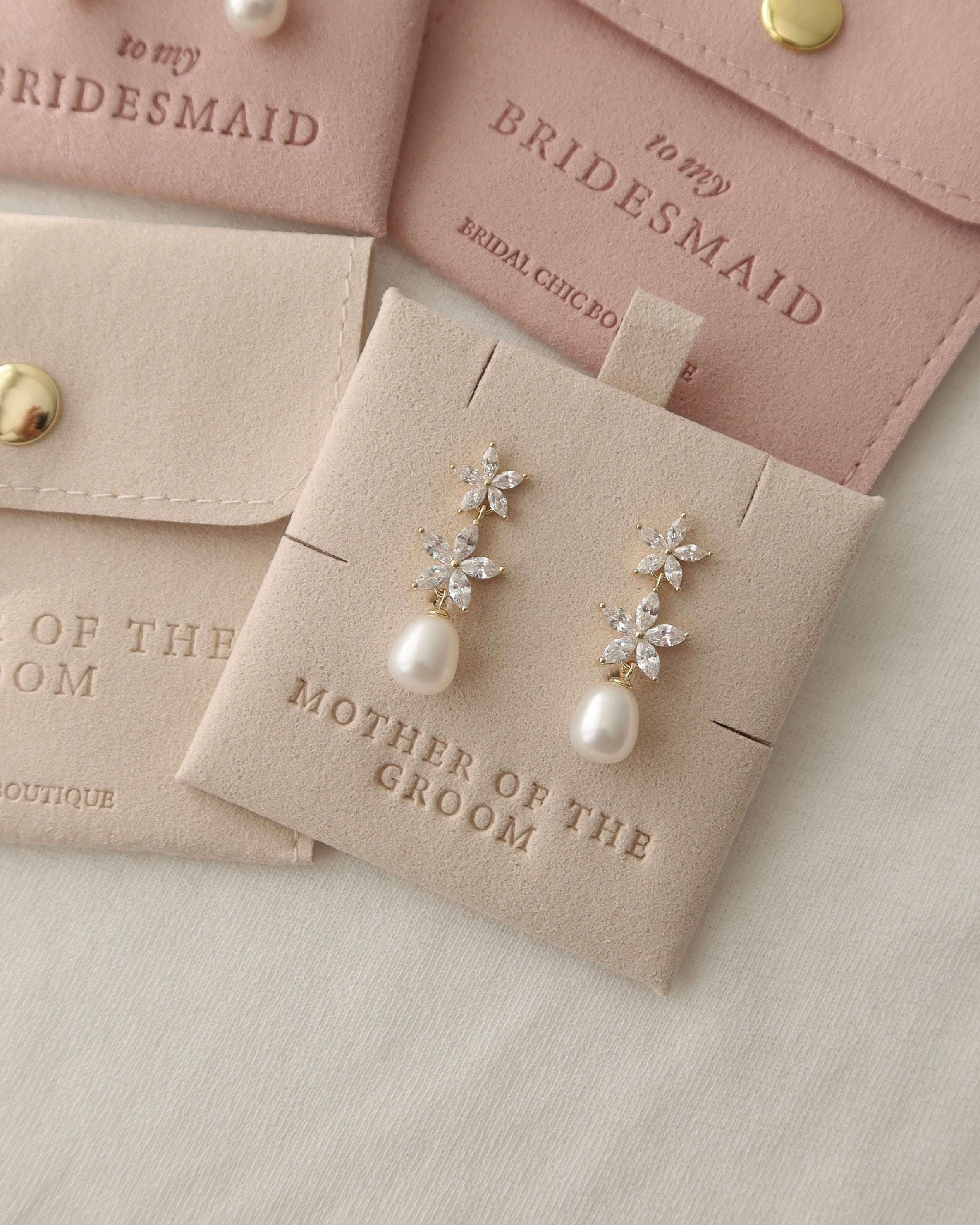 Lily Pearl Earrings