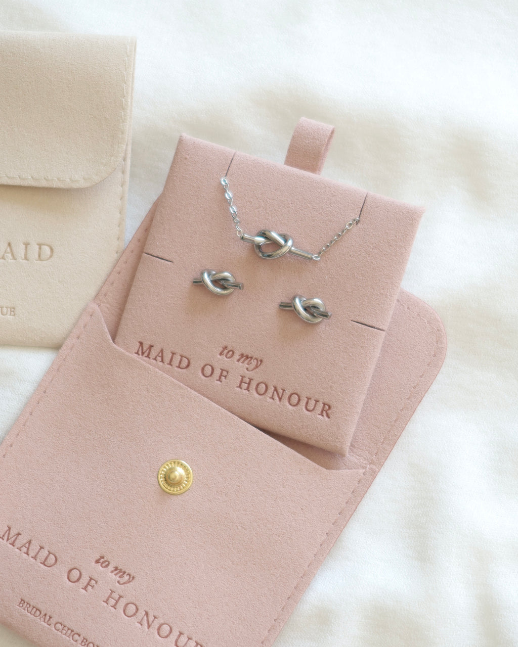 Bridesmaid Knot Pearl Earrings 18K